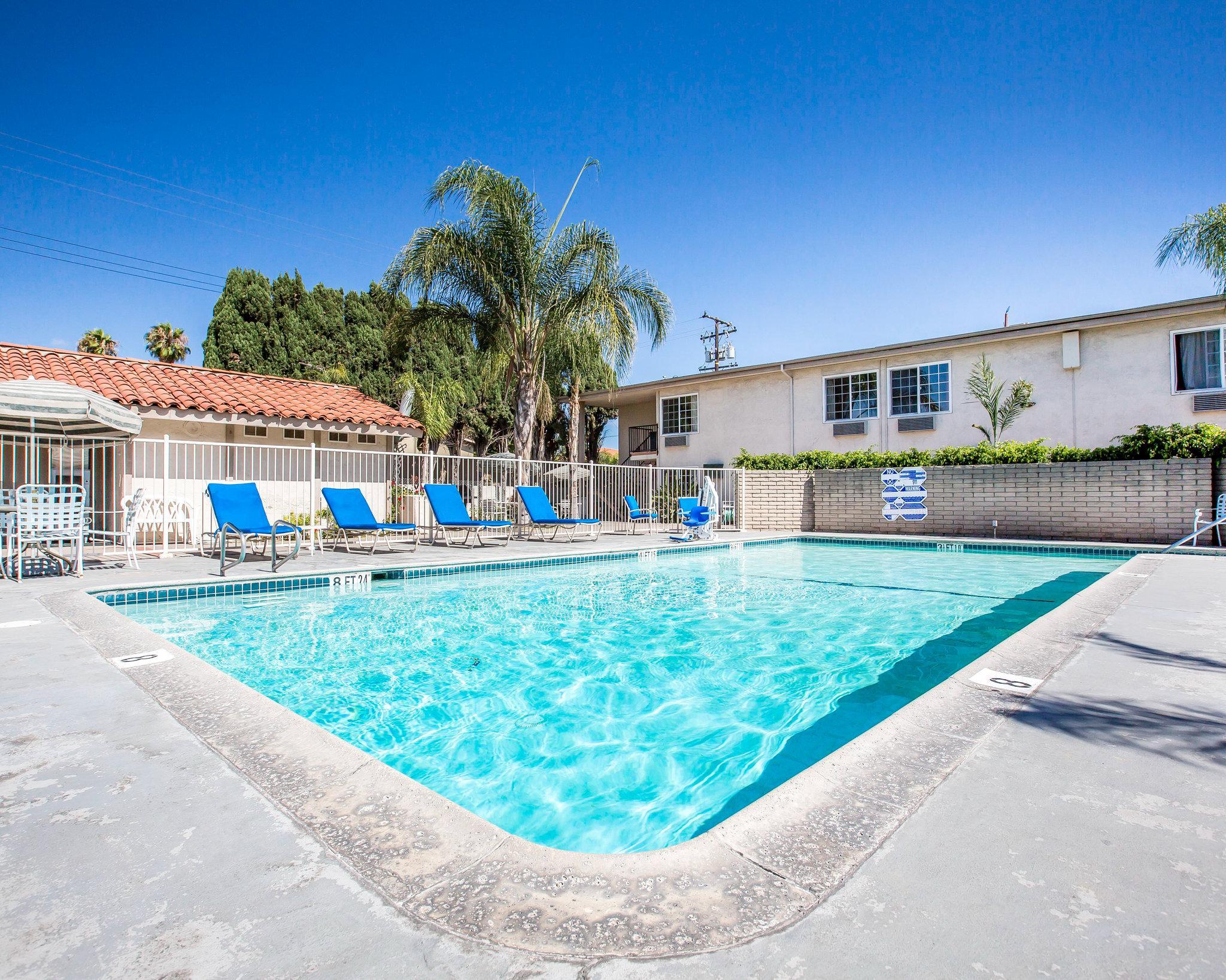 Rodeway Inn Near Maingate Knott'S Buena Park Dış mekan fotoğraf
