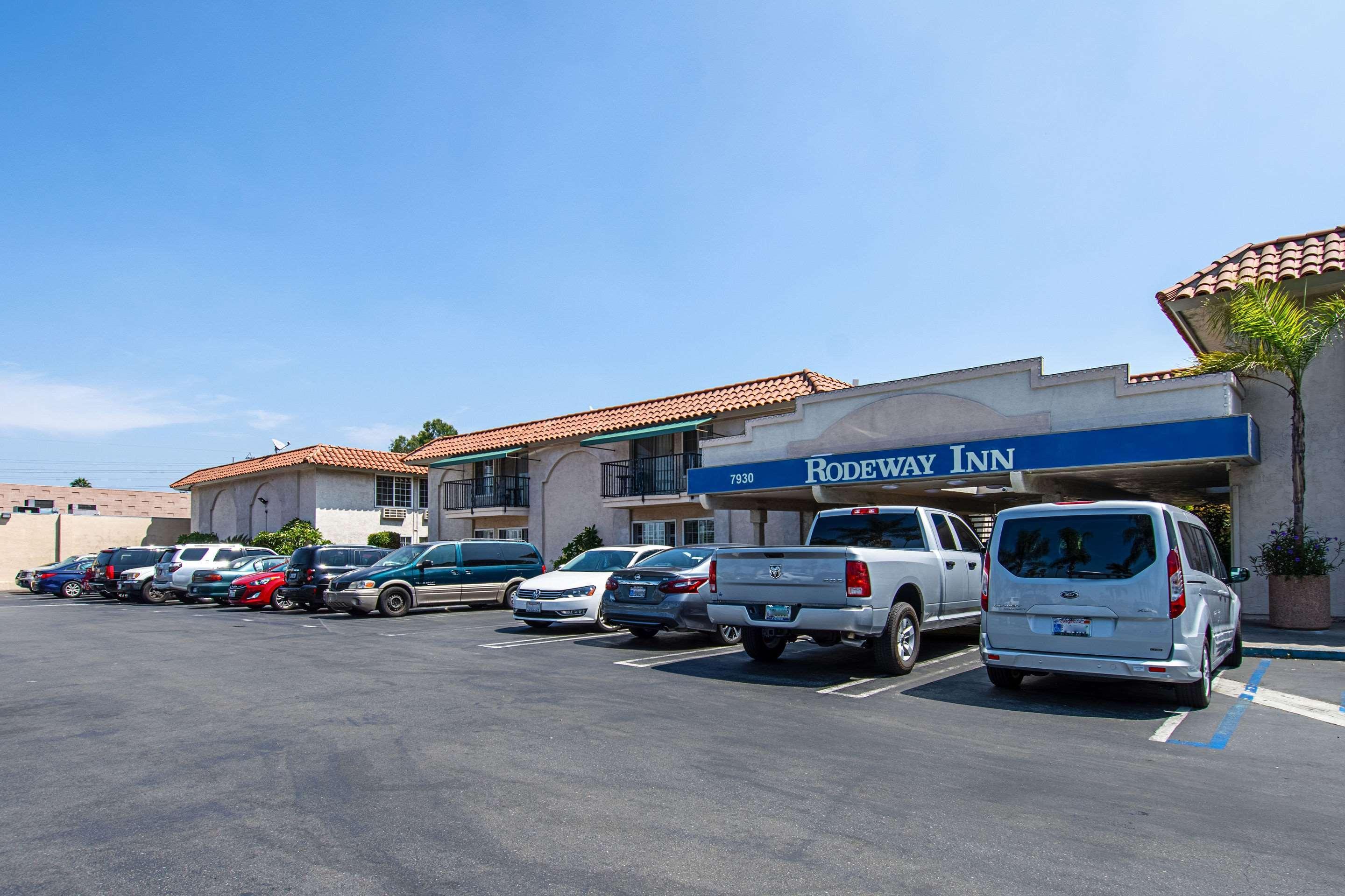 Rodeway Inn Near Maingate Knott'S Buena Park Dış mekan fotoğraf