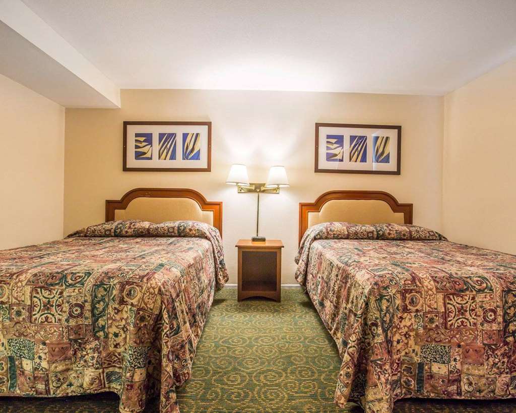 Rodeway Inn Near Maingate Knott'S Buena Park Oda fotoğraf
