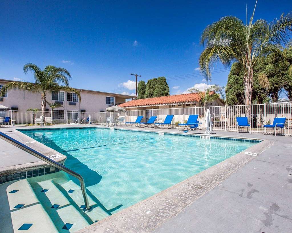 Rodeway Inn Near Maingate Knott'S Buena Park Konforlar fotoğraf